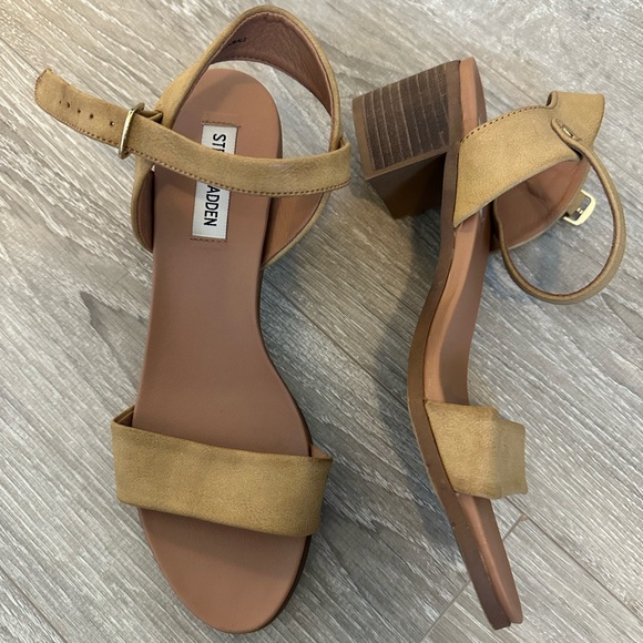 Steve Madden Sandals - Picture 2 of 4
